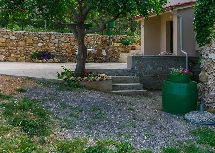 Tatil Evi House Andeli Banjol